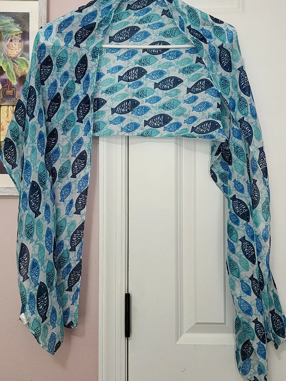 Lightweight Fish-Print Scarf